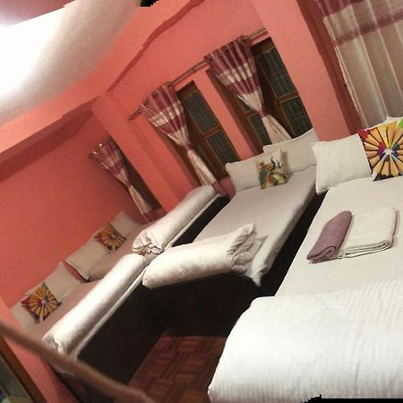 Shristi Hotel & Lodge Bandipur Bagian luar foto