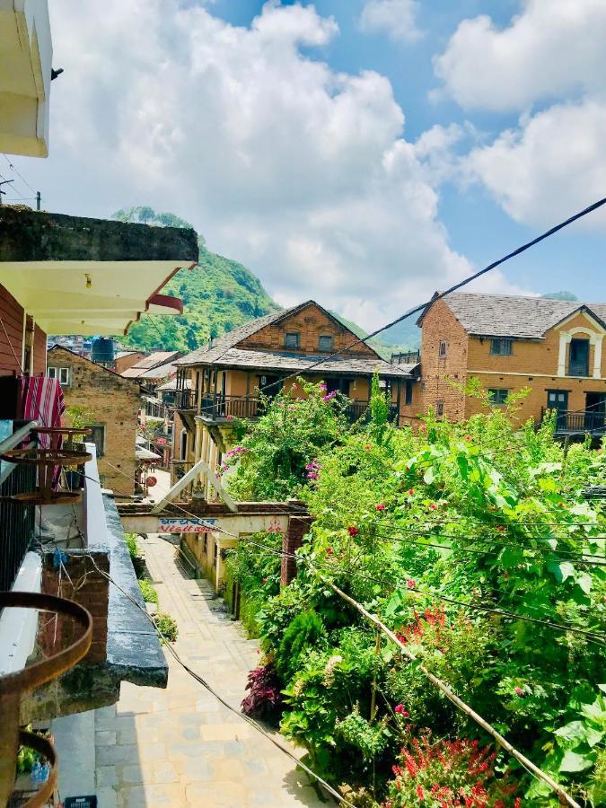 Shristi Hotel & Lodge Bandipur Bagian luar foto