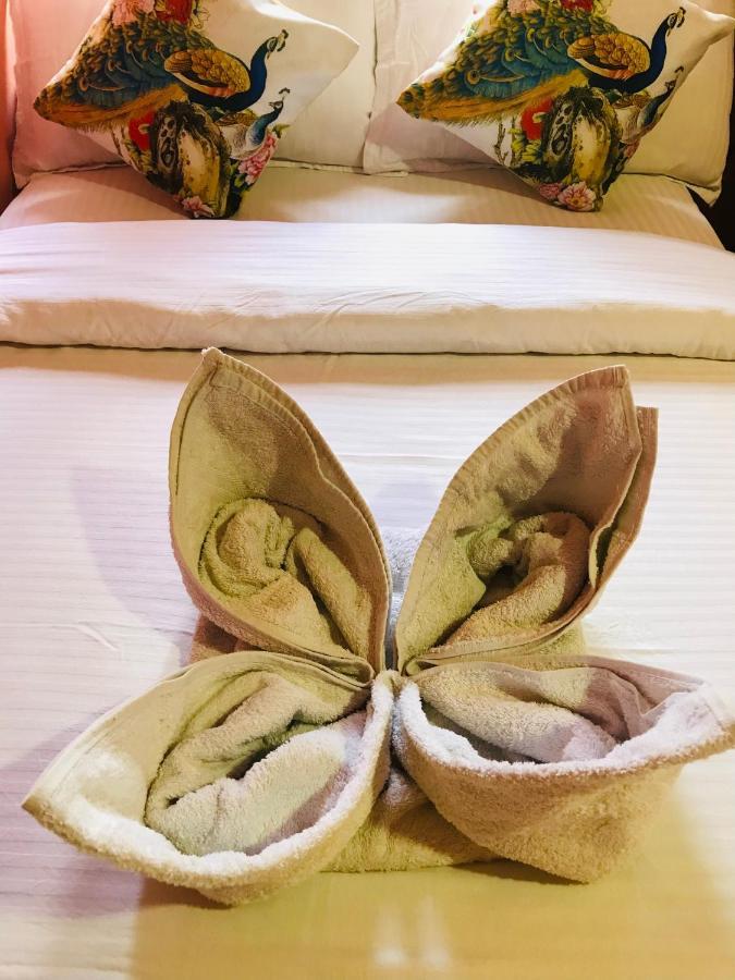 Shristi Hotel & Lodge Bandipur Bagian luar foto