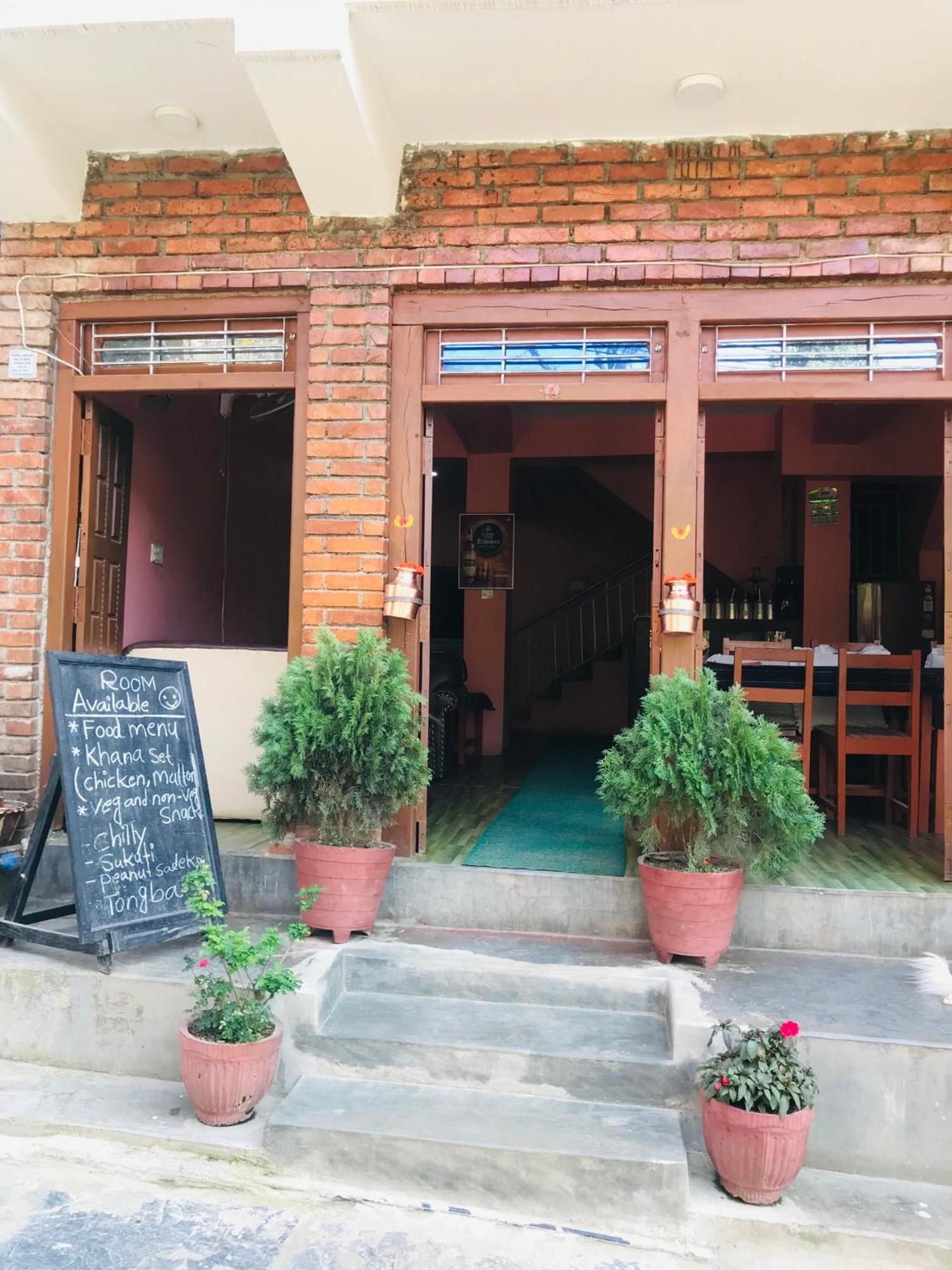Shristi Hotel & Lodge Bandipur Bagian luar foto