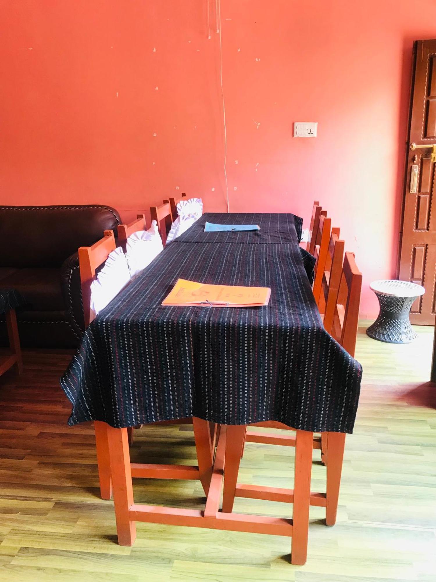Shristi Hotel & Lodge Bandipur Bagian luar foto